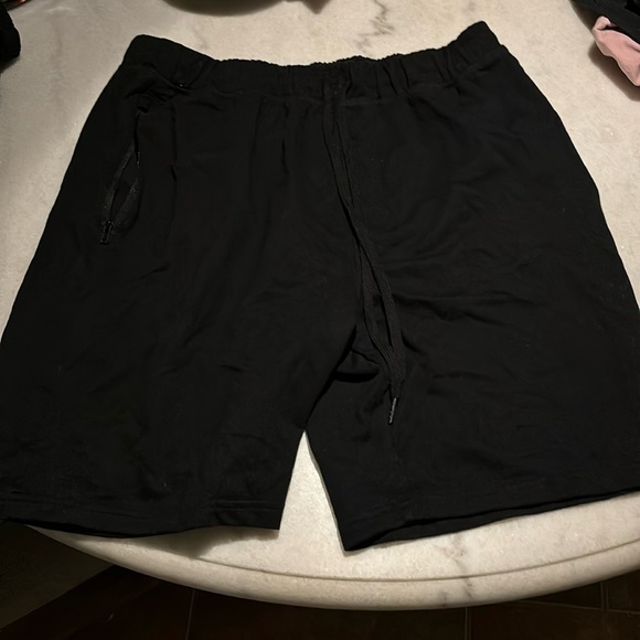 Eddie Bauer Sweatshort Bundle - Picture 5 of 7